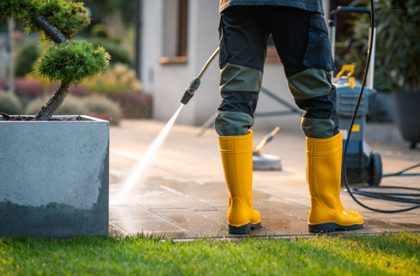 Why Choose Our Certified Pressure Washing Experts for Your Project Needs in Richwood, WV?